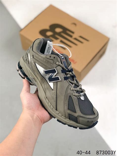 where to buy fake shoes in singapore